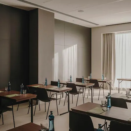 Sabatic Hotel, Autograph Collection 4* סיטגס