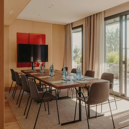 Sabatic Hotel, Autograph Collection 4* סיטגס
