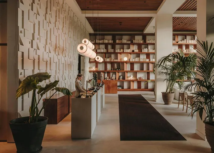 Sabatic Hotel, Autograph Collection 4* Σίτζες
