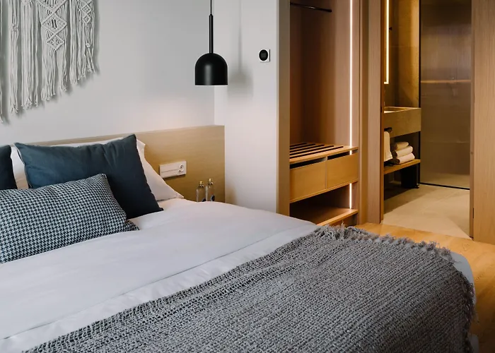 Sabatic Hotel, Autograph Collection 4* Σίτζες