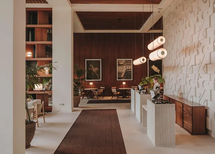Sabatic Hotel, Autograph Collection